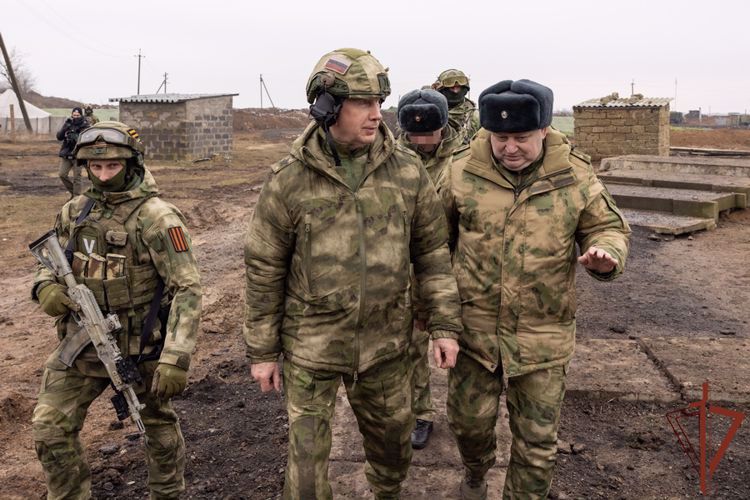 Директор Росгвардии посетил подразделения ведомства в Республике Крым и в Херсонской области