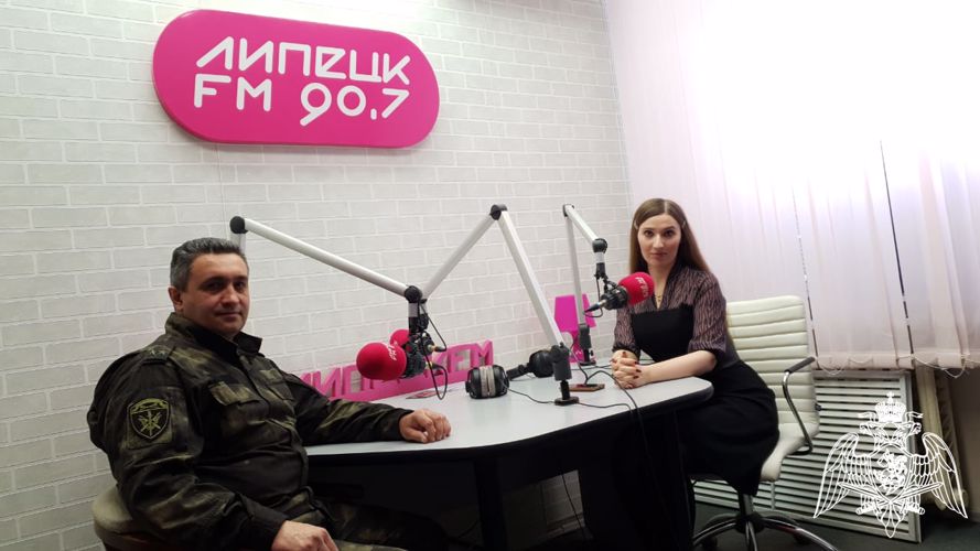 Офицер СОБР «Феникс» поздравил коллег с годовщиной образования отряда 
