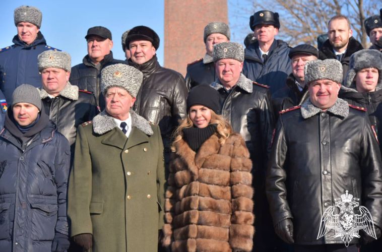 Торжественная церемония в честь Дня защитника Отечества прошла на площади Героев в Липецке
