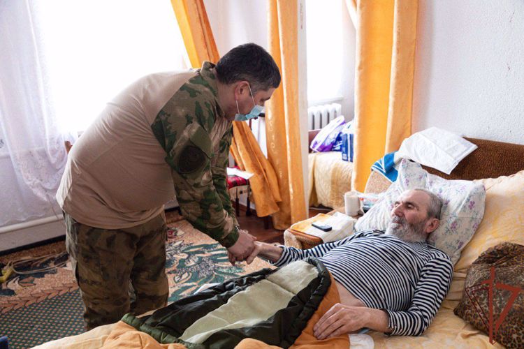 Росгвардия открыла регулярный прием врачей-специалистов в населенных пунктах ДНР (видео)