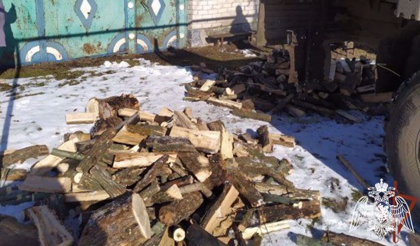 Росгвардейцы оказывают адресную помощь нуждающимся жителям ЛНР