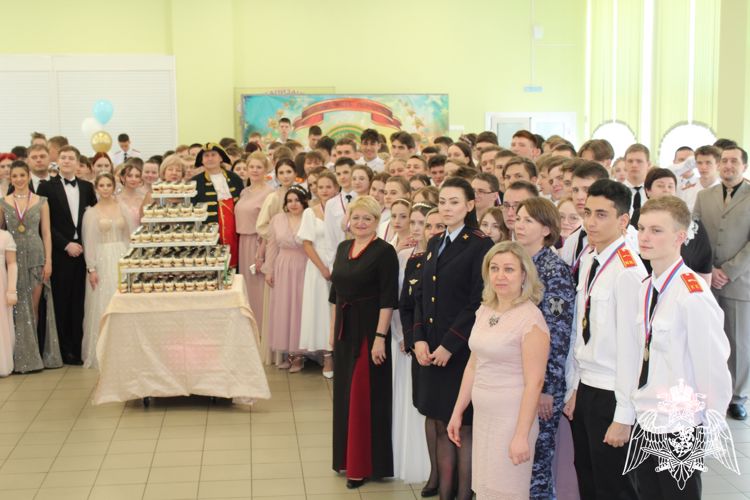 Росгвардейцы вошли в состав жюри традиционного кадетского бала