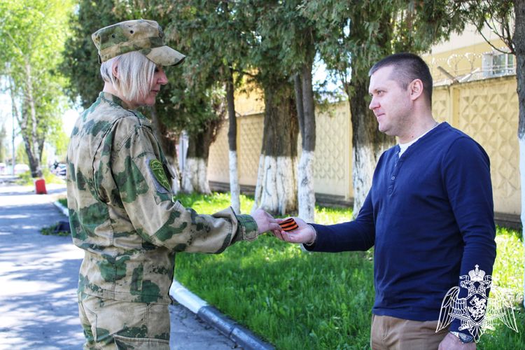 К акции «Георгиевская лента» присоединились липецкие росгвардейцы