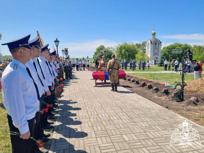 Росгвардейцы приняли участие в захоронении останков солдат Великой Отечественной войны