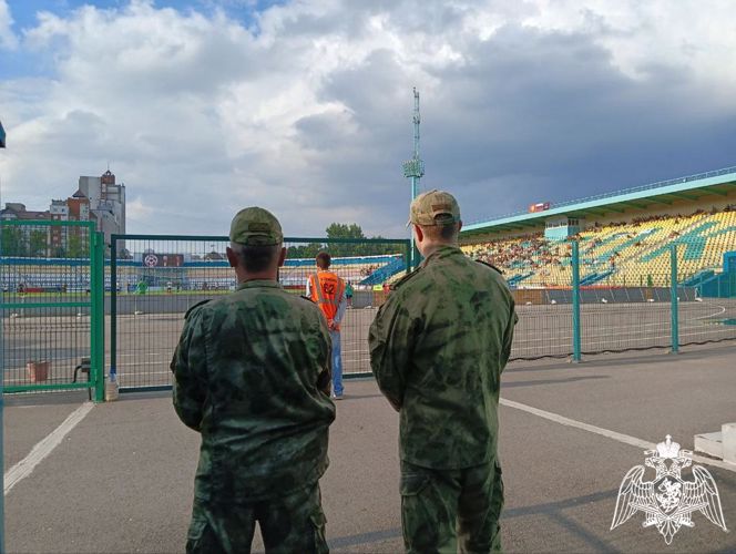 Росгвардейцы приняли участие в обеспечении правопорядка на футбольном матче в Липецке