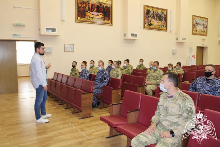 В Липецке для личного состава Росгвардии прошла лекция общества "Знание" 