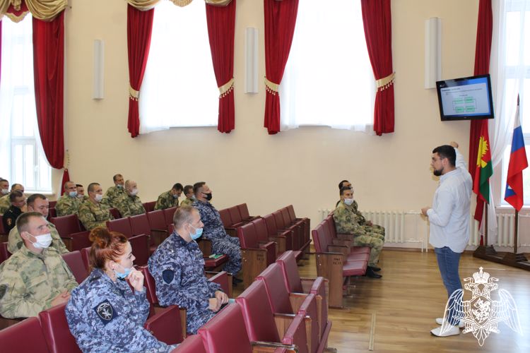 В Липецке для личного состава Росгвардии прошла лекция общества "Знание" 