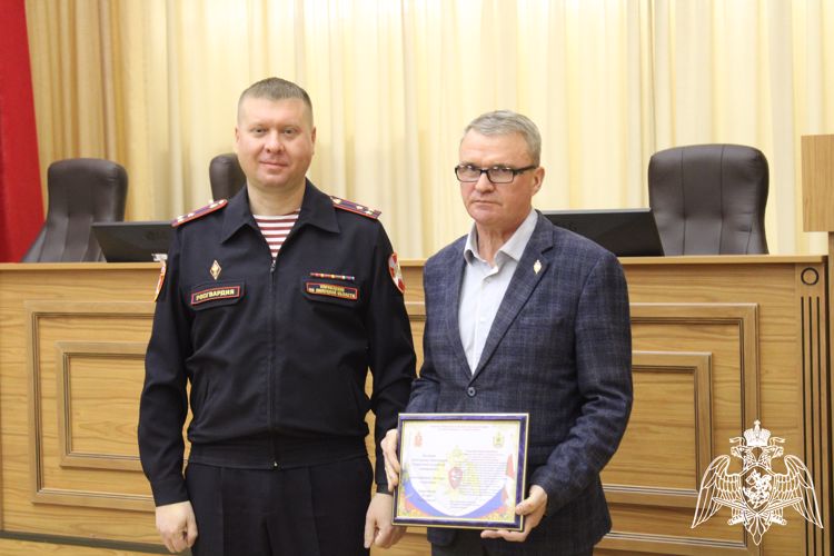 В Липецке состоялось торжественное собрание, посвященное Дню ветерана войск правопорядка 
