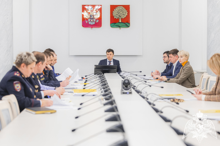 В Липецке росгвардейцы приняли участие в заседании антитеррористической комиссии