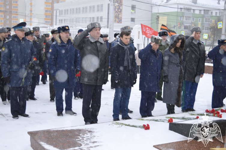 Военнослужащие Росгвардии приняли участие в митинге посвященный Дню защитника Отечества