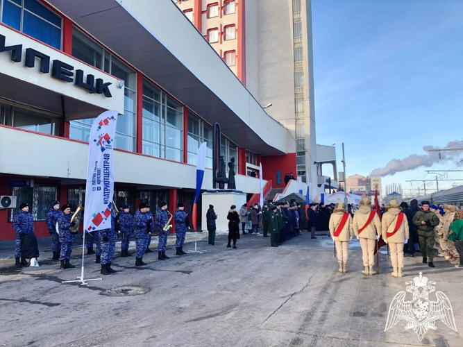 В Липецке росгвардейцы встретили патриотический поезд «Сила в правде»
