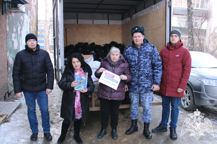 Росгвардейцы оказали содействие в сборе и отправки гуманитарной помощи для участников СВО