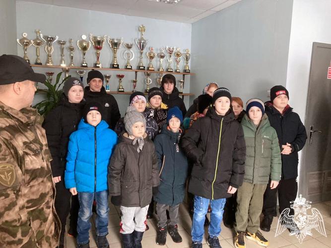 Липецкий ОМОН открыл свои двери для общественного волонтерского движения «Тепло48»