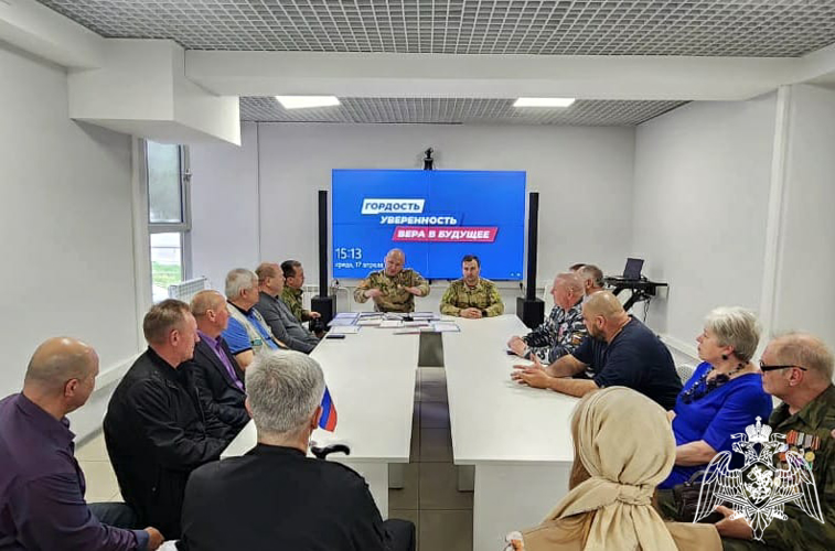 Росгвардейцы в Липецке приняли участие в заседании круглого стола