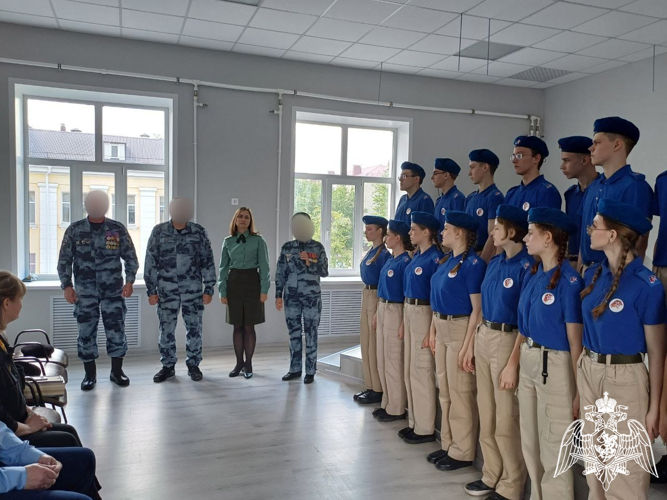 В Липецке в церемонии прощания с кадетством приняли участие сотрудники Росгвардии