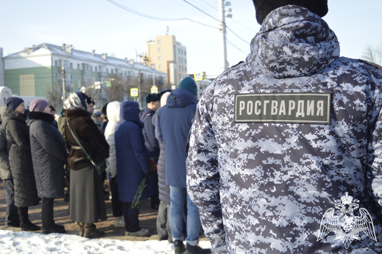 Липецкая Росгвардия приняла участие в митинге в честь  Дня защитника Отечества
