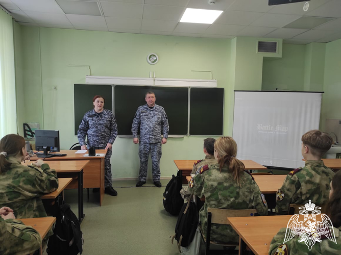Росгвардия провела урок мужества для Липецких школьников,  посвященный сталинградской битве