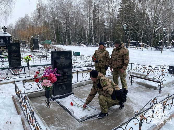 Липецкие росгвардейцы почтили память погибших товарищей