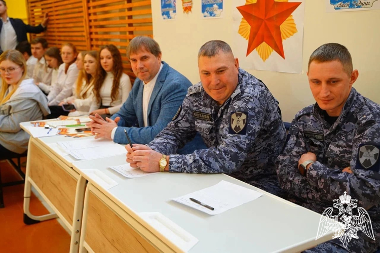 Росгвардейцы определили победителей в  военно-спортивном конкурс «А ну-ка парни!»