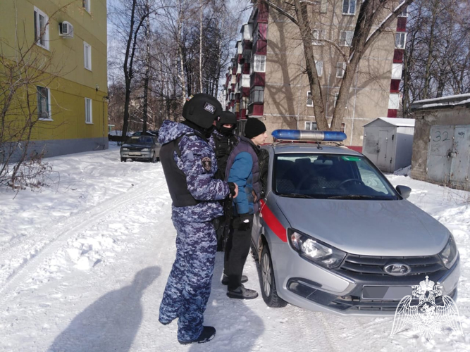 В Липецке росгвардейцы пресекли попытку проникновения на охраняемый объект