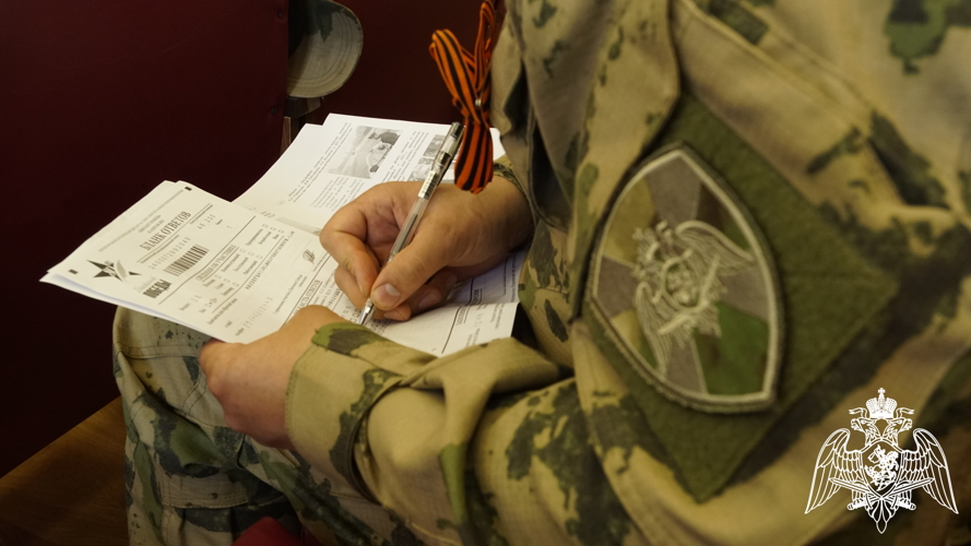 Липецкие росгвардейцы приняли участие в седьмой международной акции «Диктант Победы»