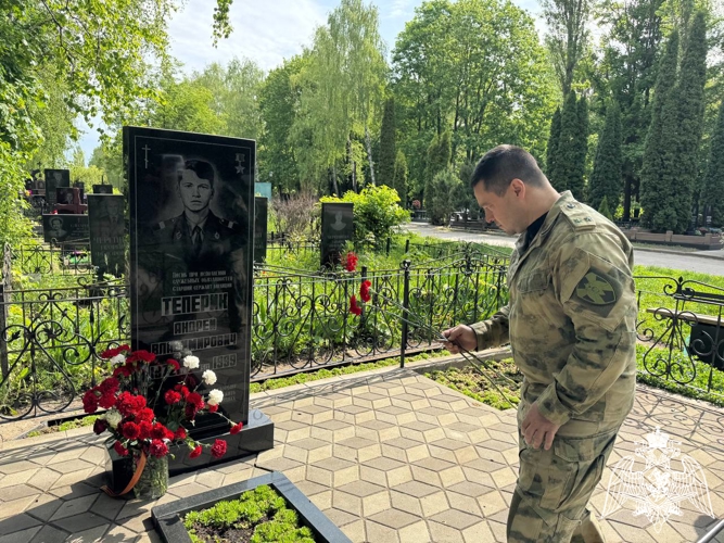Сотрудники ОМОН «Легион» почтили память Героя России Андрея Теперика 
