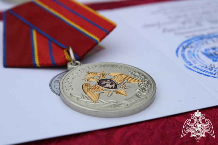 Липецкие росгвардейцы заложили «Капсулу Времени» с посланием потомкам