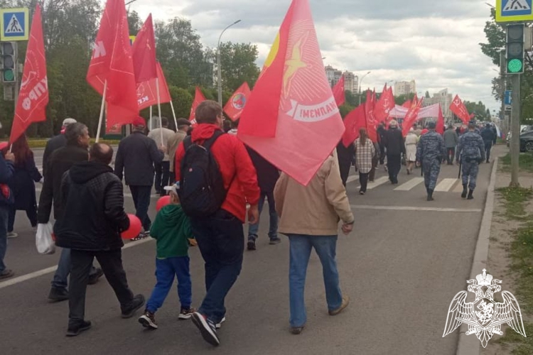 Росгвардейцы  обеспечили безопасность во время празднования Дня весны и труда в Липецке