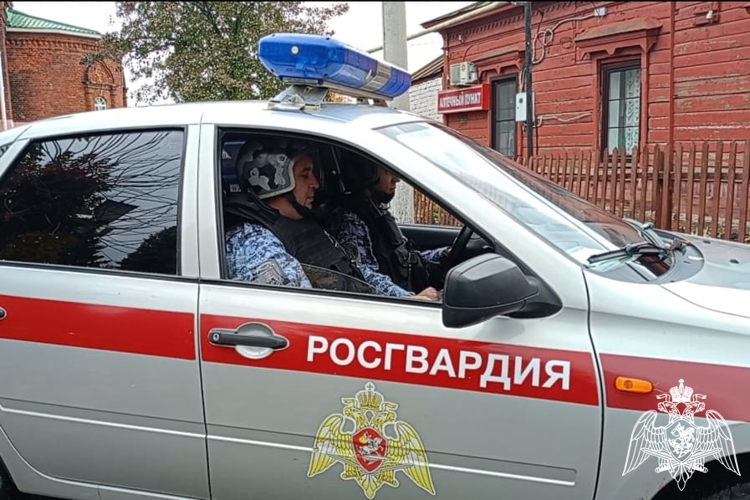 Сотрудники Росгвардии за неделю более 180 раз выезжали по сигналу «тревога»