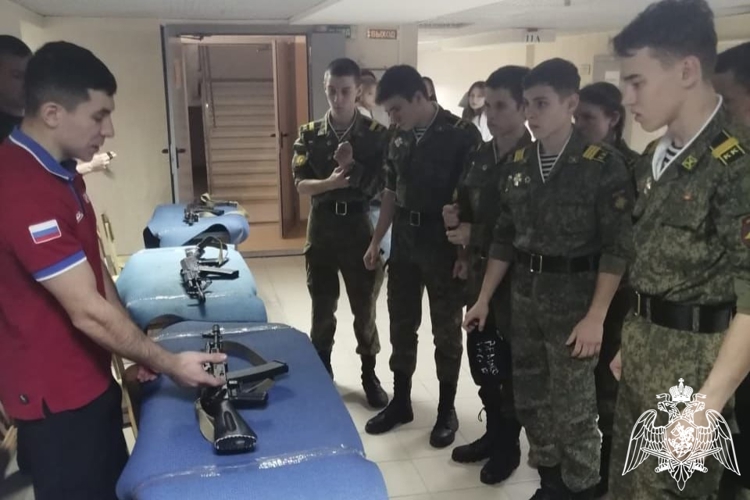 Росгвардейцы выступили судьями на военно-спортивной игре «Орлёнок»
