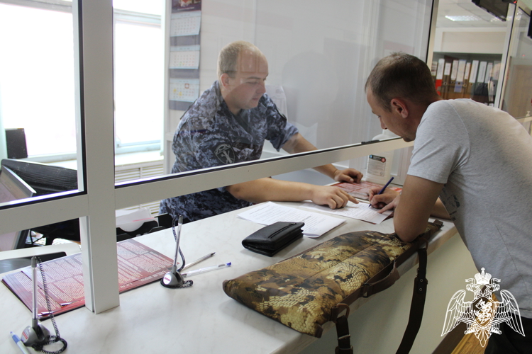 Липчанами добровольно сдано 14 единиц оружия за прошедшую неделю
