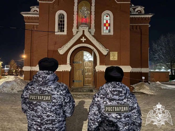 В Липецке Росгвардия обеспечила правопорядок во время празднования Крещения Господня
