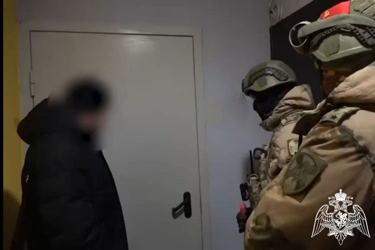 Сотрудники ОМОН "Легион" во взаимодействии с МВД задержали двух вебкам-моделей