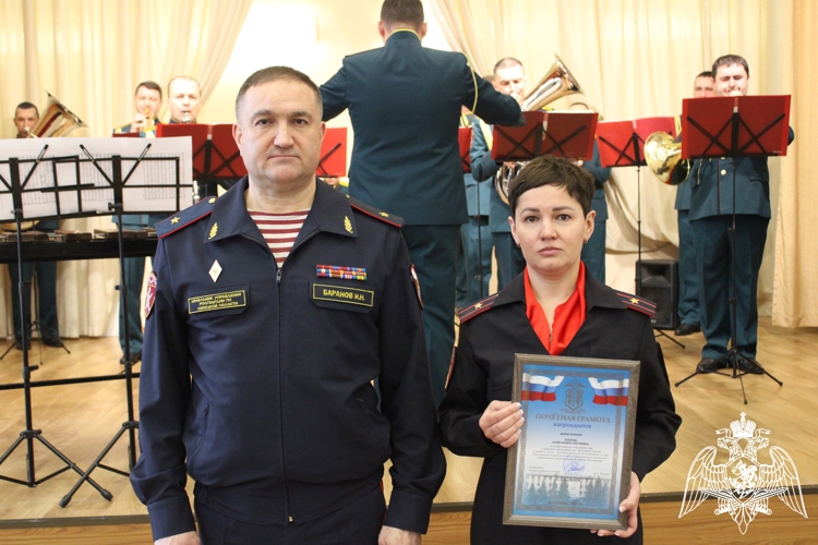 Начальник регионального Управления Росгвардии поздравил сотрудников государственного контроля и лицензионно-разрешительной работы с 57-летием со дня образования службы