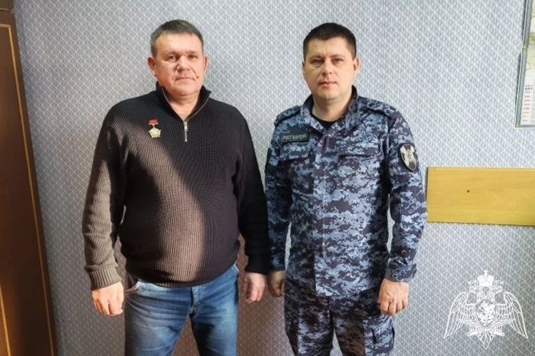 Росгвардейцы поздравили ветерана боевых действий в Афганистане