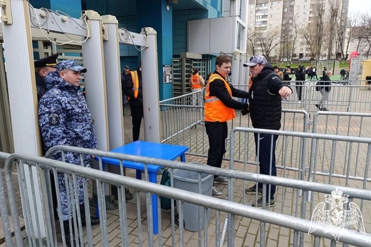В Липецке росгвардейцы обеспечили безопасность при проведении массовых мероприятий