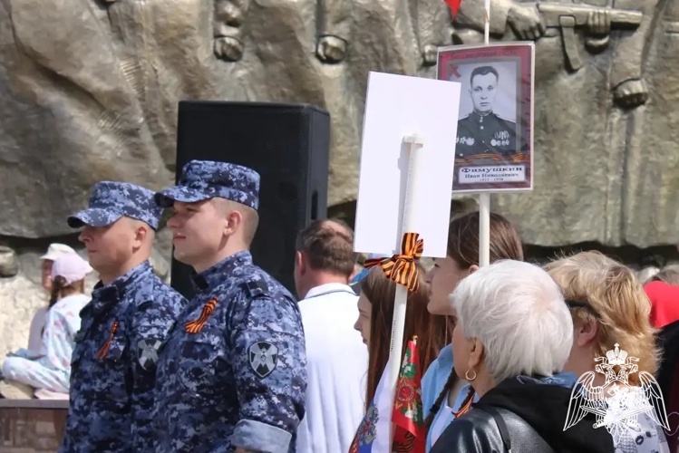 В Липецке росгвардейцы приняли участие в памятных мероприятиях, посвященных Дню Победы