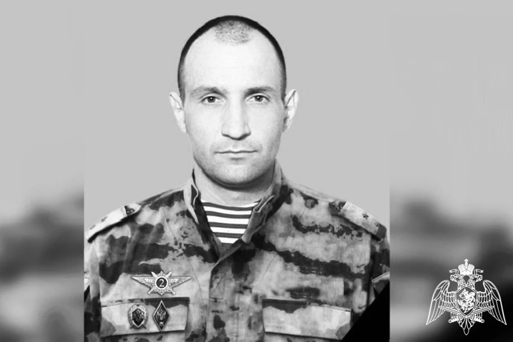 В Липецке росгвардейцы почтили память погибших при исполнении служебного долга бойцов ОМОН
