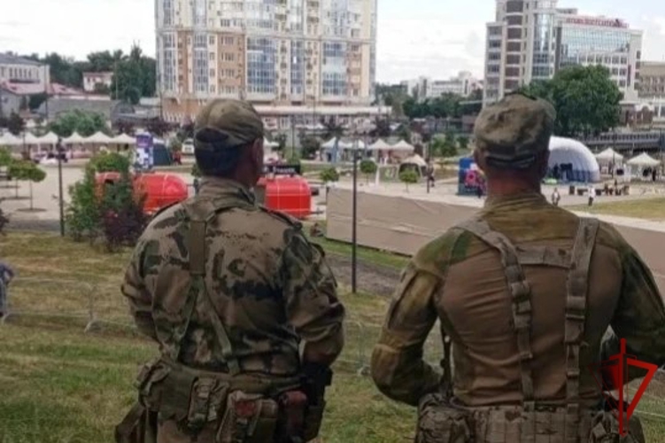 Росгвардия обеспечила правопорядок выпускных вечеров и Дня молодёжи в Липецкой области