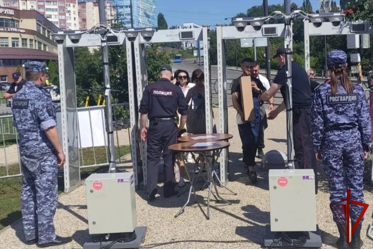 Росгвардия обеспечила правопорядок выпускных вечеров и Дня молодёжи в Липецкой области