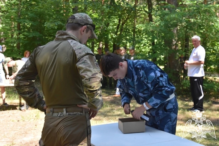 В Липецкой области росгвардейцы стали соорганизаторами  военно-спортивной игры «Победа»