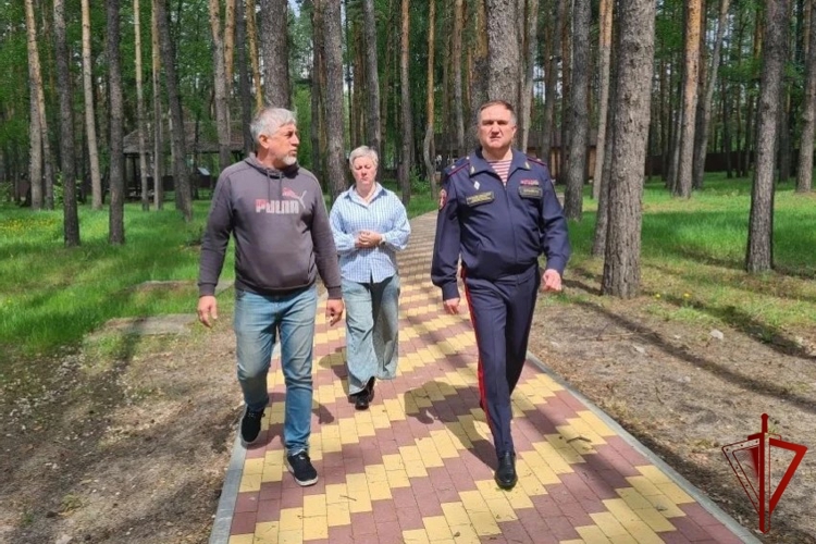 В Липецкой области сотрудники Росгвардии проверили безопасность детских оздоровительно-образовательных объектов 