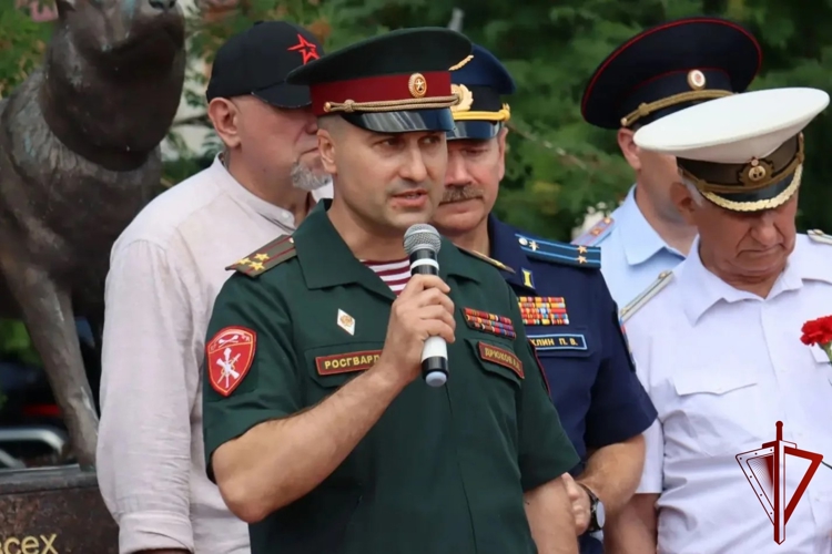 В Липецкой области офицер Росгвардии принял участие в открытии памятника ветеранам боевых действий