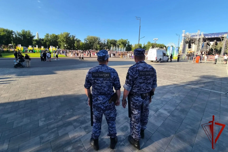 Росгвардия обеспечила безопасность липчан во время празднования Дня города и Дня металлурга