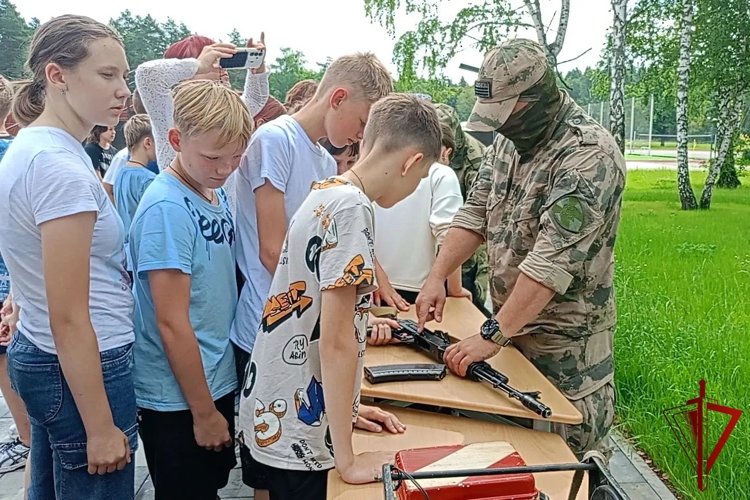 В Липецке прошла акция «Каникулы с Росгвардией» 