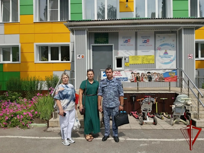 Росгвардия принимает участие в проверке готовности образовательных учреждений к новому учебному