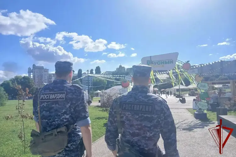 В Липецке Росгвардия обеспечила безопасность при проведении гастрономического фестиваля 