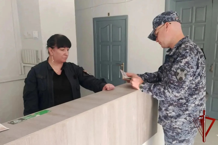 В Липецке росгвардейцы обеспечили правопорядок в Единый день голосования