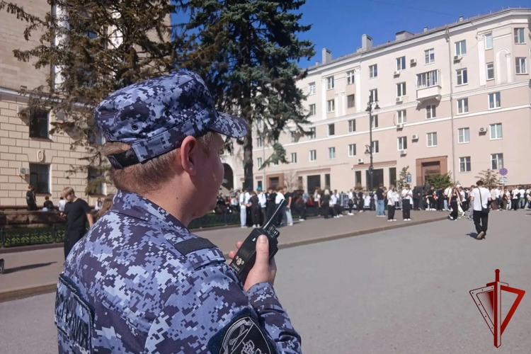 В Липецкой области росгвардейцы обеспечили общественную безопасность крупного студенческого мероприятия