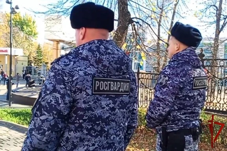 В Липецке росгвардейцы обеспечили правопорядок в период футбольного матча